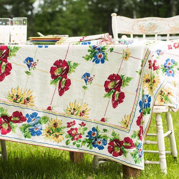 April Cornell Poppy Patchwork Tablecloth 54x54 NWT - Picture 1 of 4